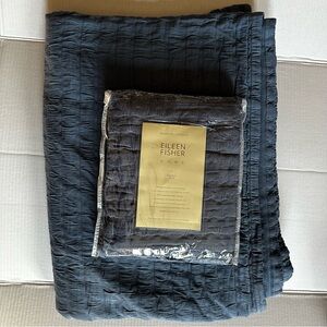 EILEEN FISHER Rippled Organic-Cotton King Coverlet and Sham set